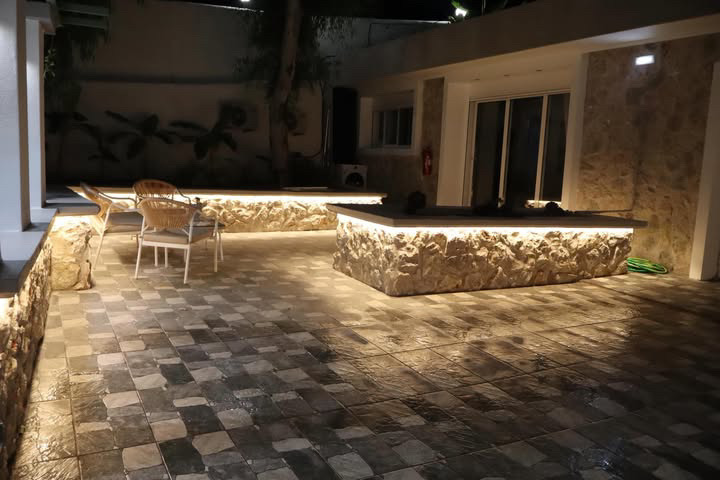 The Oasis Pool Suite (100)