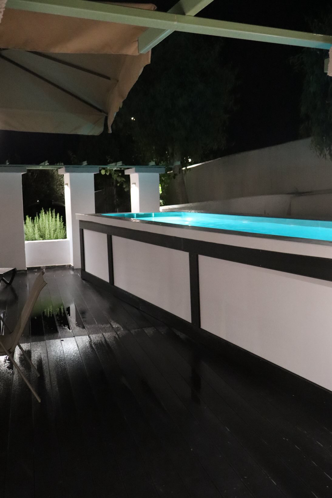 The Oasis Pool Suite (100)